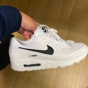 Nike womens air max 8